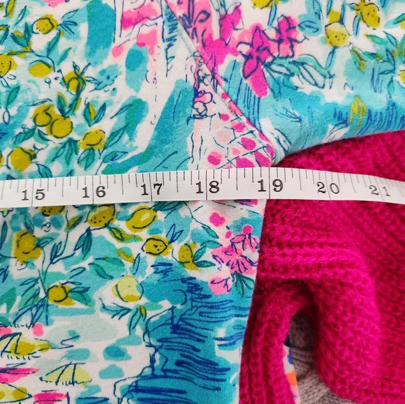 Lilly Pulitzer Skipper Popover UPF 50+ - Picture 3 of 8
